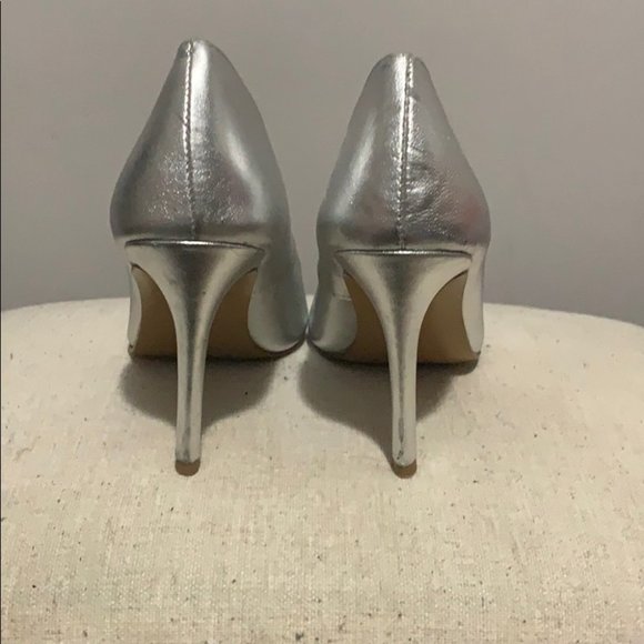 Silver Dolce Vita Pumps Silver EUC - Picture 3 of 4